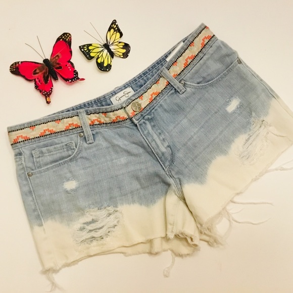 ✅ Jessica Simpson Bleached Distressed Denim Shorts - Picture 3 of 8